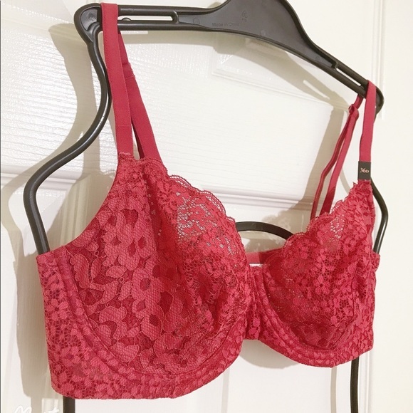 💖Victoria Secret Body by Victoria Unlined Demi - Picture 2 of 4